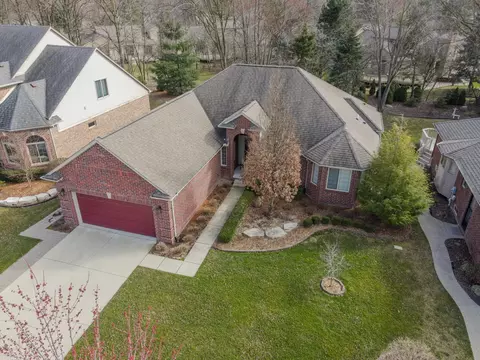 Exterior - 17540 Eider, Clinton Township, MI 48038 photo 5 of 20