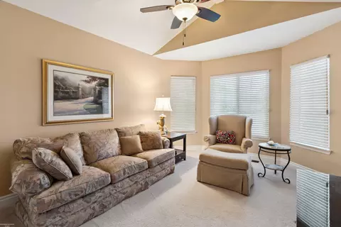 Living - 17540 Eider, Clinton Township, MI 48038 photo 4 of 4