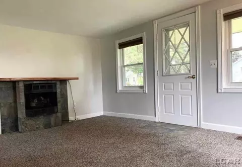 Living - 7776 Riga, Riga, MI 49276 photo 1 of 1
