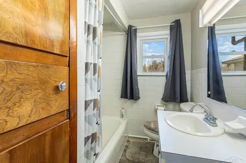 Bath - 22078 Gratiot, Merrill, MI 48637 photo 1 of 2