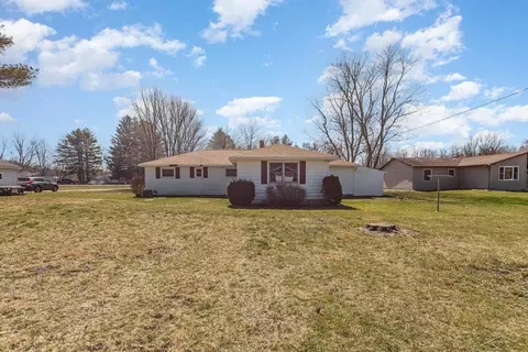 Exterior - 22078 Gratiot, Merrill, MI 48637 photo 5 of 7