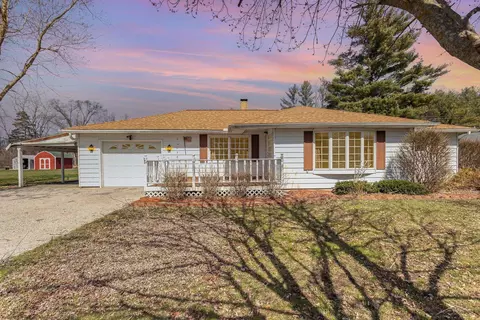 22078 Gratiot, Merrill, MI 48637