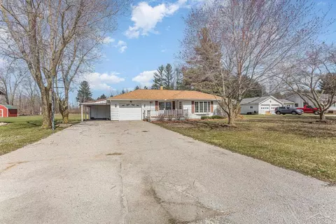 Exterior - 22078 Gratiot, Merrill, MI 48637 photo 4 of 7