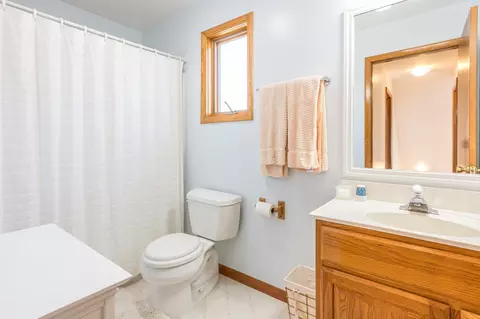 Bath - 8091 Lakeview, Harrison, MI 48625 photo 3 of 4