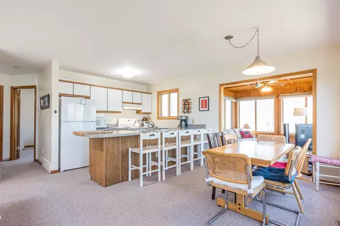 Dining - 8091 Lakeview, Harrison, MI 48625 photo 1 of 4