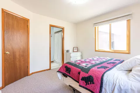 Bedroom - 8091 Lakeview, Harrison, MI 48625 photo 5 of 9