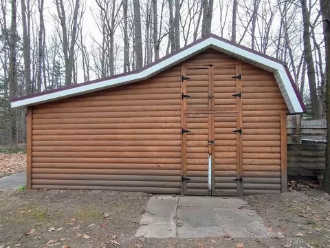 Exterior - 513 Ithaca, Harrison, MI 48625 photo 5 of 5