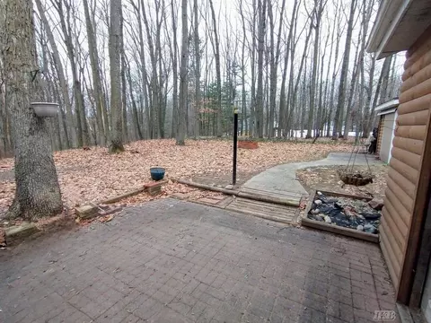 Exterior - 513 Ithaca, Harrison, MI 48625 photo 3 of 5