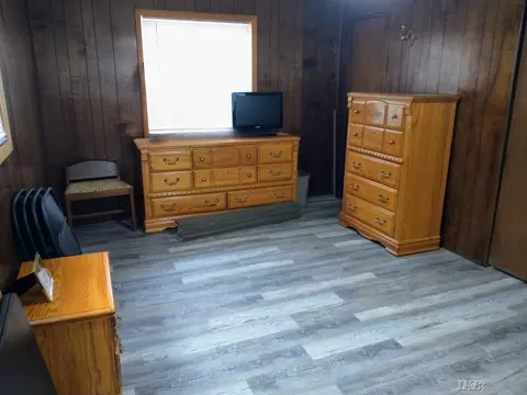 Bedroom - 513 Ithaca, Harrison, MI 48625 photo 3 of 4