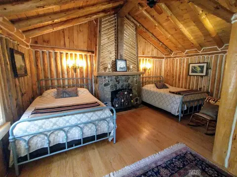 Bedroom - 4415 Wagarville, Gladwin, MI 48624 photo 4 of 5