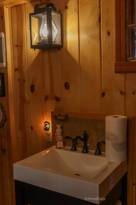 Bath - 4415 Wagarville, Gladwin, MI 48624 photo 5 of 5