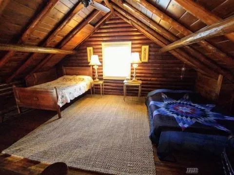 Bedroom - 4415 Wagarville, Gladwin, MI 48624 photo 3 of 5