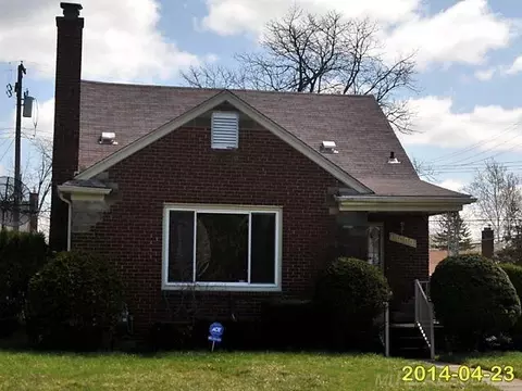 12191 E Outer, Detroit, MI 48224 photo 5