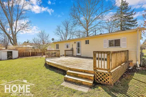 Exterior - 411 White Oak, Perry, MI 48872 photo 7 of 7