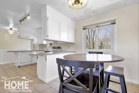 Kitchen - 411 White Oak, Perry, MI 48872 photo 1 of 4