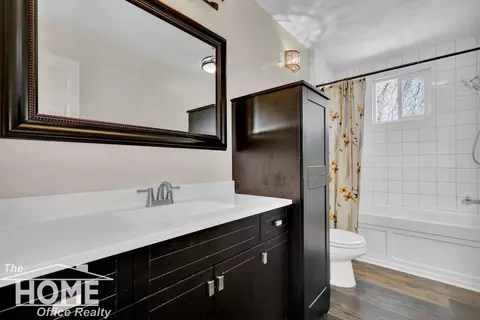Bath - 411 White Oak, Perry, MI 48872 photo 1 of 1