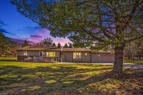 9194 Peters, Algonac, MI 48001