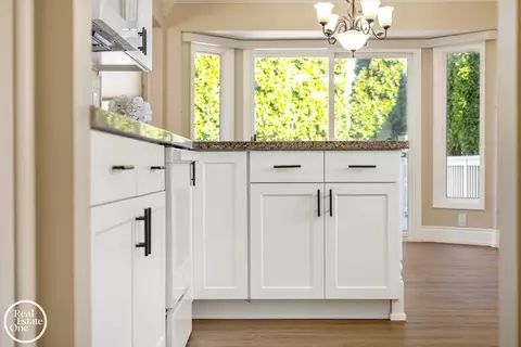 Kitchen - 45597 Delmar, Macomb, MI 48044 photo 5 of 5