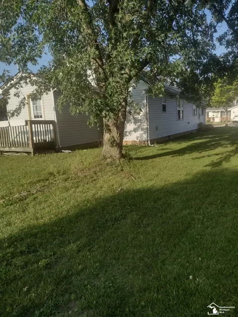 Exterior - 461 Rawson, Dundee, MI 48131 photo 3 of 6