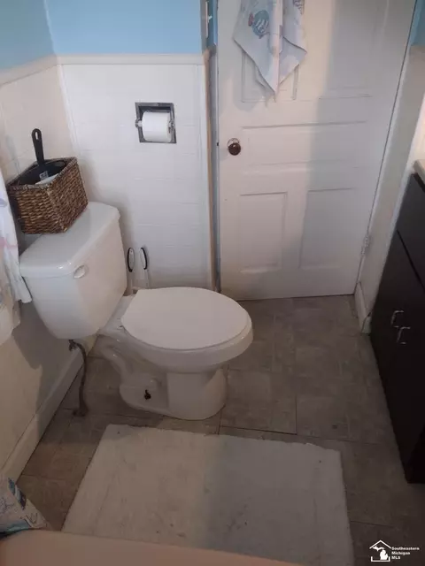 Bath - 461 Rawson, Dundee, MI 48131 photo 2 of 3