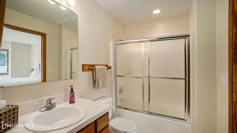Bath - 1748 Castleview, Gladwin, MI 48624 photo 1 of 2