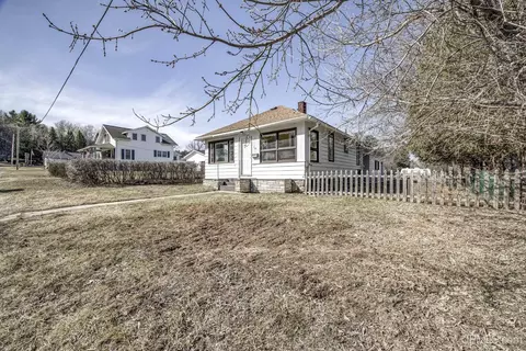 114 W Grand, Iron Mountain, MI 49801