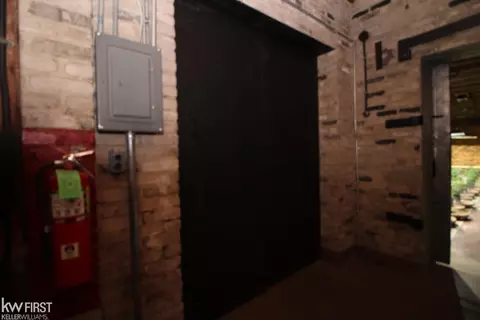 1273 Broadway, Flint, MI 48506 photo 14