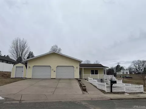 503 Walworth, Kingsford, MI 49802