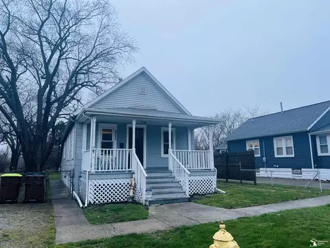 1128 E Sixth, Monroe, MI 48161 photo 2