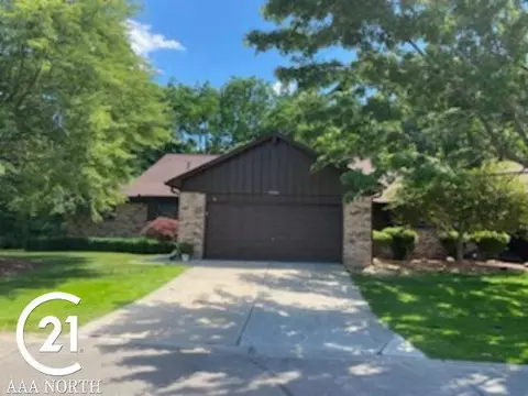 38650 Birchmeadow, Clinton Township, MI 48036