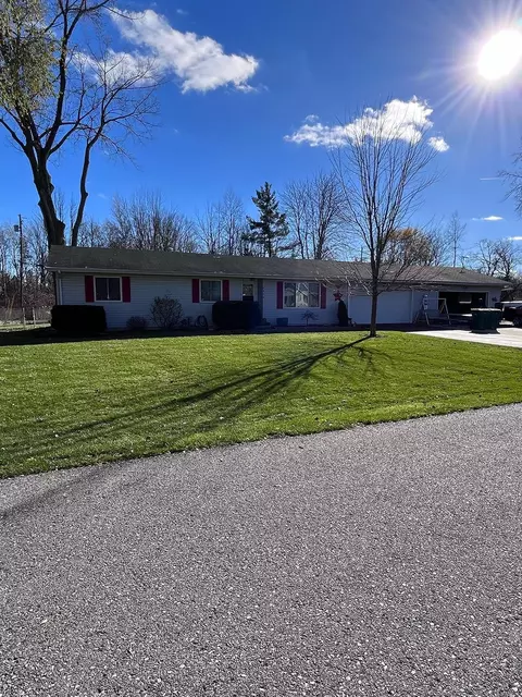 2836 Tupper, Bay City, MI 48706