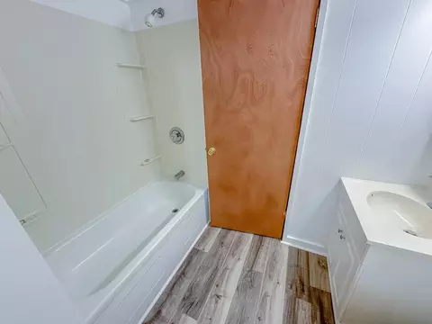 Bath - 1435 Forest, Harrison, MI 48625 photo 2 of 3