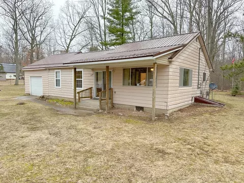 Exterior - 1435 Forest, Harrison, MI 48625 photo 3 of 7