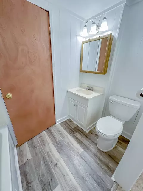 Bath - 1435 Forest, Harrison, MI 48625 photo 3 of 3