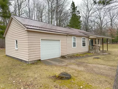 Exterior - 1435 Forest, Harrison, MI 48625 photo 4 of 7