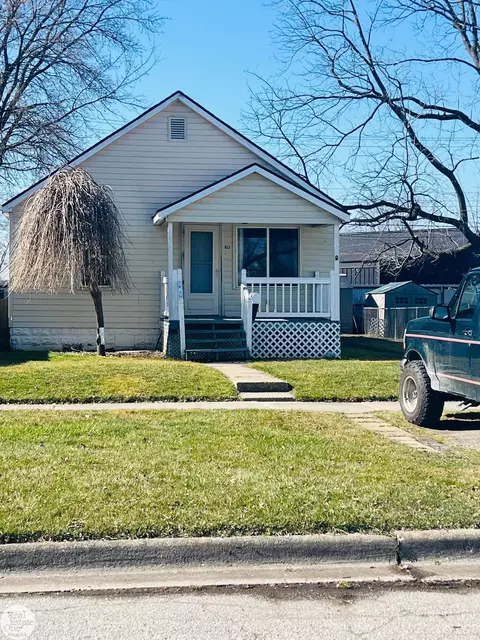 653 Pearl, Marine City, MI 48039