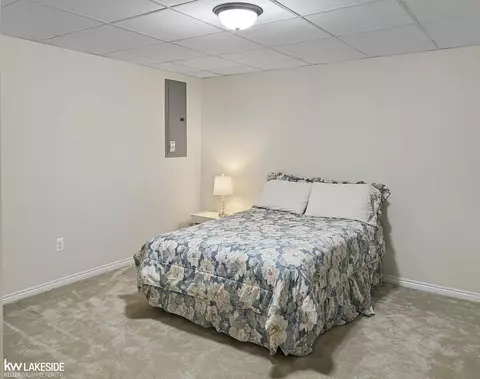 Bedroom - 5212 Hawkseye, Warren, MI 48092 photo 5 of 5