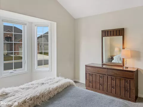 Bedroom - 5212 Hawkseye, Warren, MI 48092 photo 3 of 5