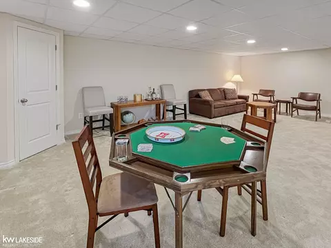 Living - 5212 Hawkseye, Warren, MI 48092 photo 9 of 9