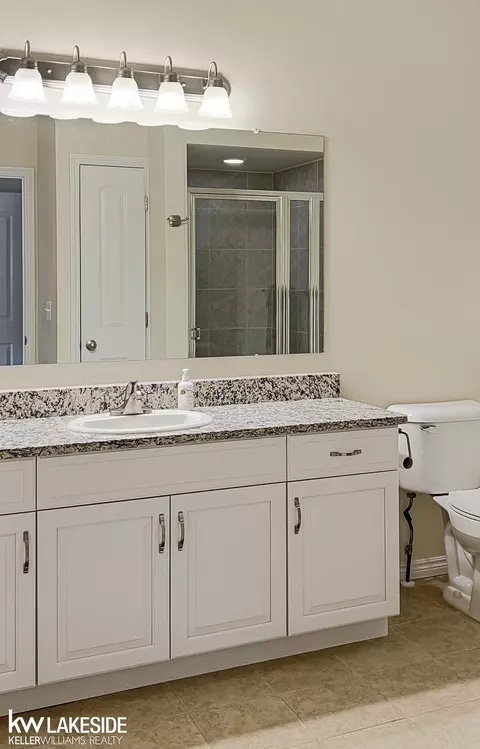 Bath - 5212 Hawkseye, Warren, MI 48092 photo 1 of 4