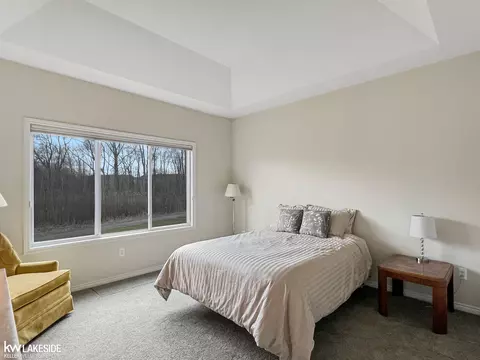 Bedroom - 5212 Hawkseye, Warren, MI 48092 photo 2 of 5