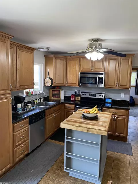 Kitchen - 4339 County Line, Casco, MI 48064 photo 1 of 5
