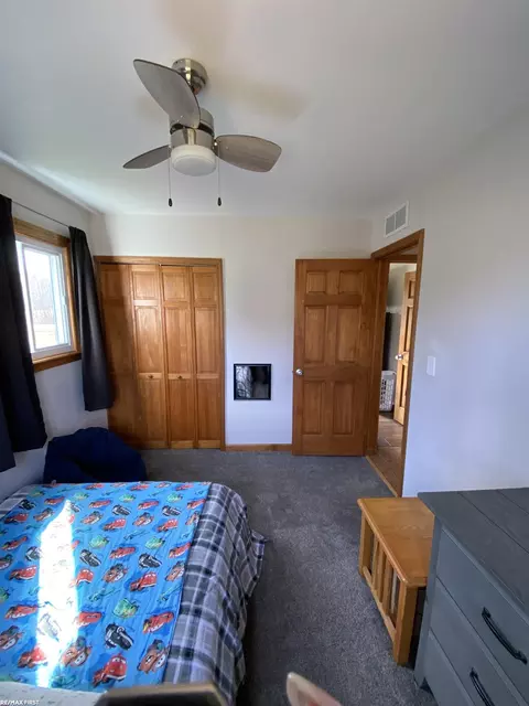 Bedroom - 4339 County Line, Casco, MI 48064 photo 3 of 5