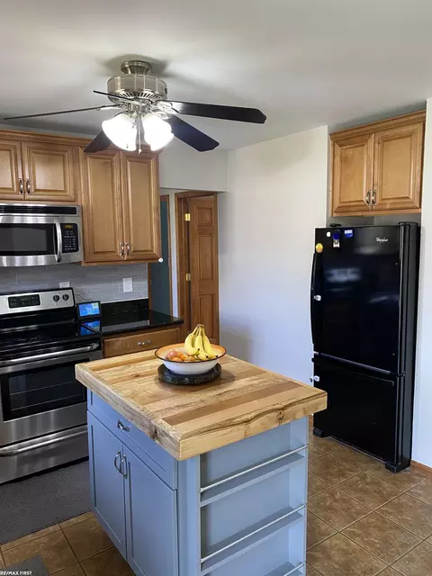 Kitchen - 4339 County Line, Casco, MI 48064 photo 2 of 5