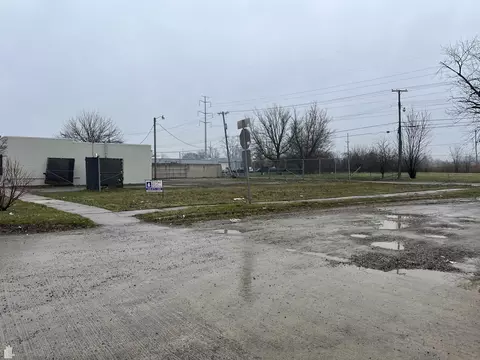32557 E Michigan, Wayne, MI 48184 photo 11