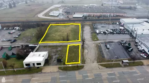32557 E Michigan, Wayne, MI 48184 photo 2