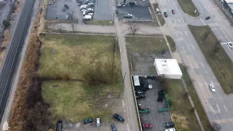 32557 E Michigan, Wayne, MI 48184 photo 6