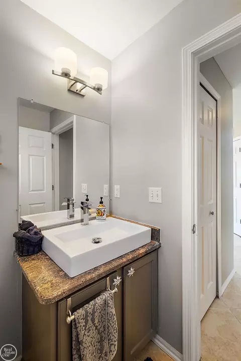 Bath - 21646 Phoenix, Macomb, MI 48044 photo 1 of 7