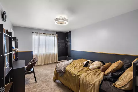 Bedroom - 21646 Phoenix, Macomb, MI 48044 photo 4 of 5