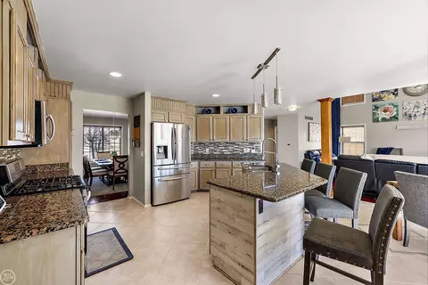 Kitchen - 21646 Phoenix, Macomb, MI 48044 photo 3 of 6